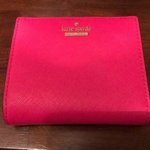 Kate Spade bright pink Adalyn wallet